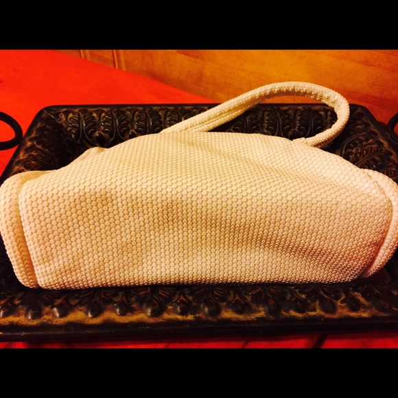 Handbag - Picture 2 of 6